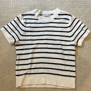 Abercrombie & Fitch Black and White Striped Crewneck Sweater